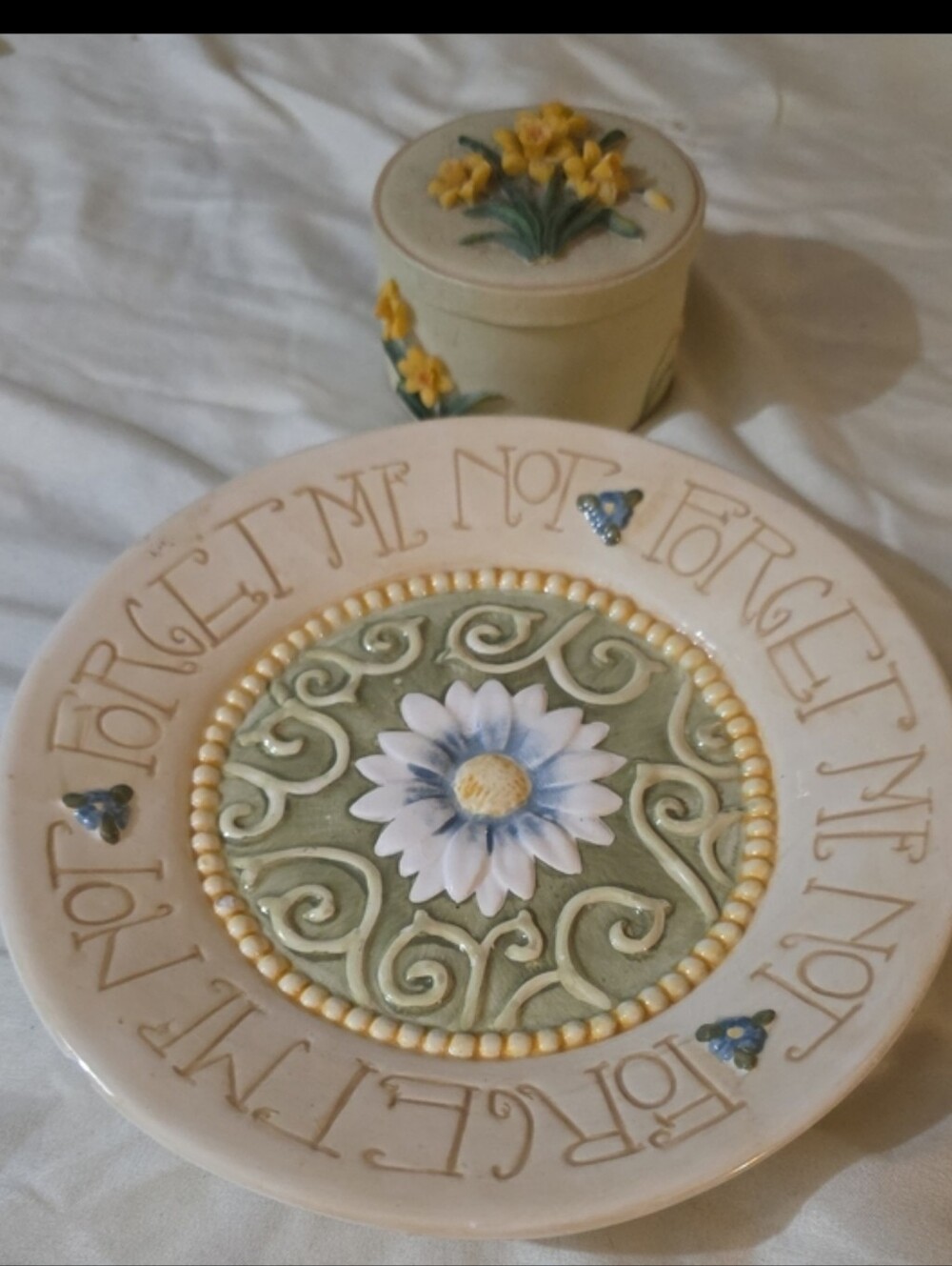 Embossed Forget Me Not Wall Plate  Heavy Daffodil Applied Flowers Trinket Box